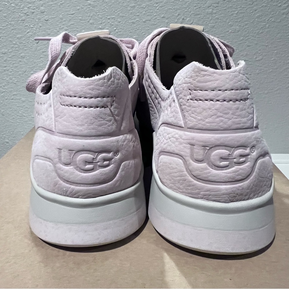NIB UGG Women’s Tye Nubuck Leather Sneakers In Quartz Pink Size 9.5 - Picture 3 of 10